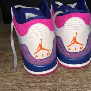 Air Jordan Retro 3 Women’s Size 7